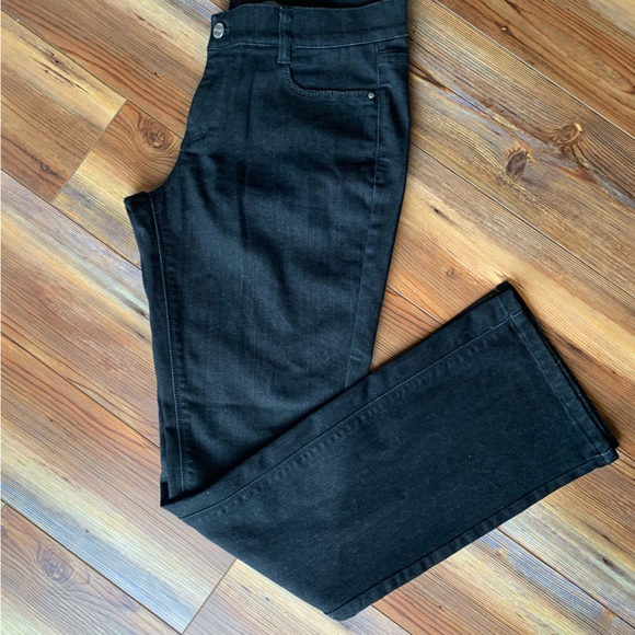 WHBM black sleek boot cut mid rise jeans. Size 10 - Picture 4 of 9